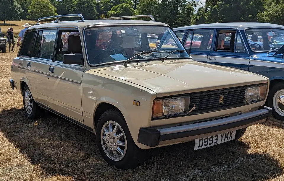 Lada Riva 1300 Estate 1987 г., Великобритания, правый руль, бежевый